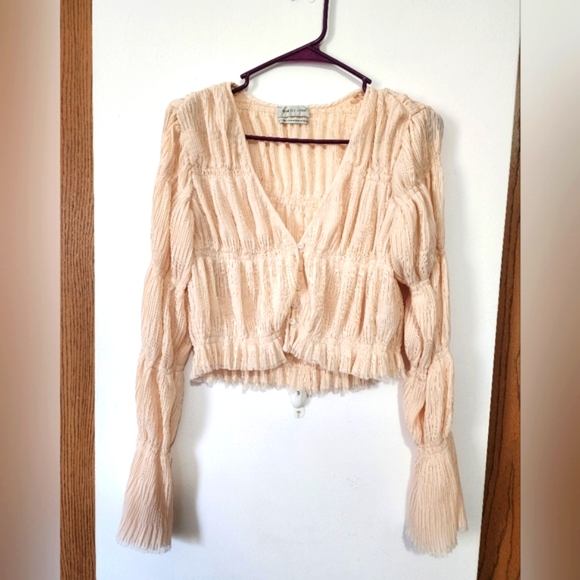 Urban Outfitters Tops - Urban Outfitters button up Cream Cropped raw hem Blouse